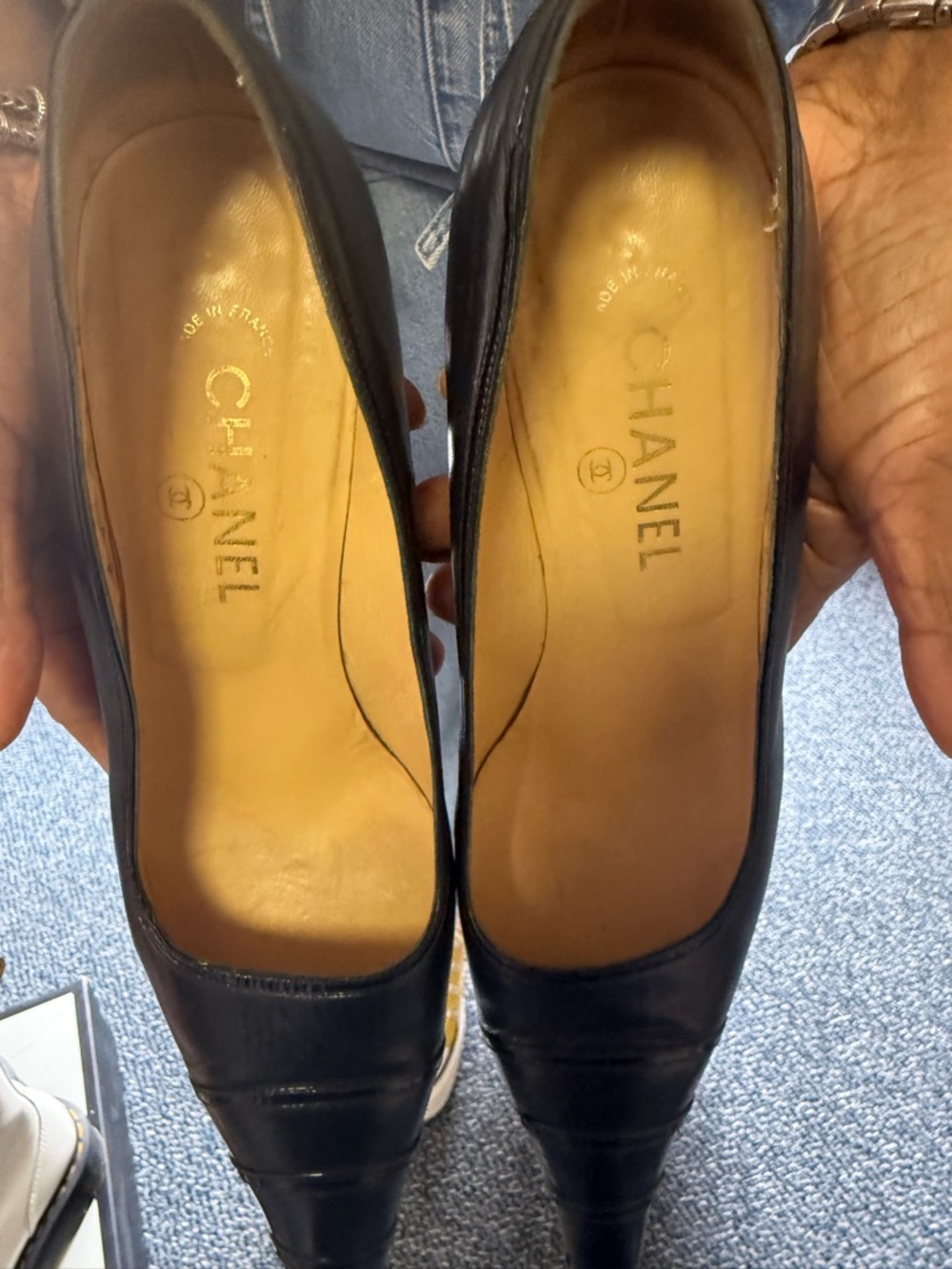 CHANEL Navy Blue Pointed-Toe Leather Heels